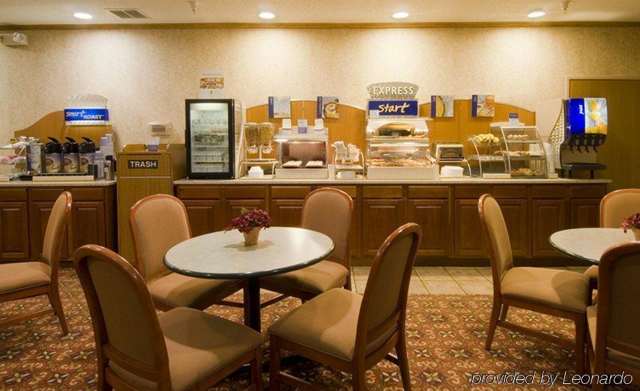 Holiday Inn Express Adrian By Ihg Restoran gambar